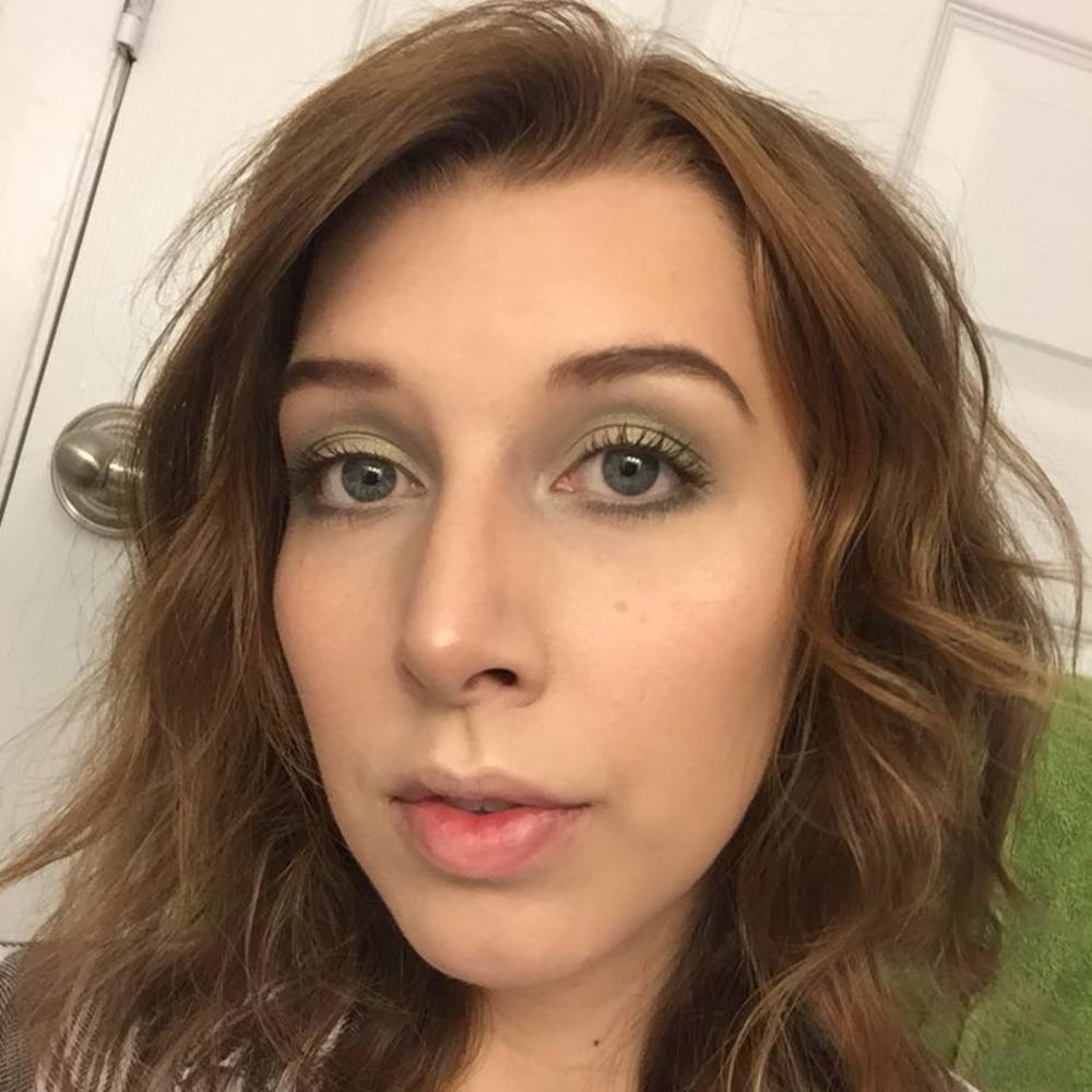 Meet your Posher, Lexi